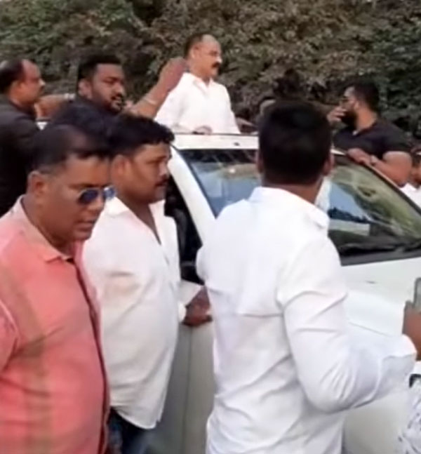 హవ్వ.. జైలు నుంచి విడుదలైన రౌడీ షీటర్కి 300 కార్లతో స్వాగతం చెప్పిన అభిమానులు
