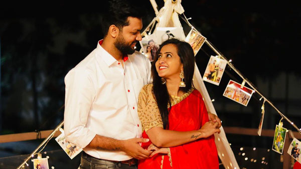 భర్తకు 16 లక్షల కారు గిఫ్ట్గా ఇచ్చిన తెలుగు యాంకర్ లాస్య