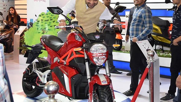 ఓకినావా ఓకి100 ఎలక్ట్రిక్ బైక్ టీజర్ లాంచ్; సైలెంట్ బీస్ట్ అంటూ..