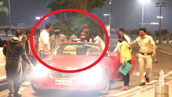 అరుదైన లగ్జరీ కార్లో కనిపించిన బాలీవుడ్ బాద్షా- షారుఖ్ ఖాన్