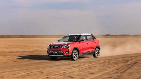 2021 మహీంద్రా ఎక్స్యూవీ 300 పెట్రోల్ ఆటో షిఫ్ట్ విడుదల : ధర & వివరాలు