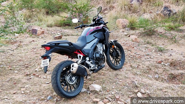 హోండా CB500X ఫస్ట్ రైడ్ రివ్యూ ; ఫీచర్స్, పర్ఫామెన్స్ & పూర్తి వివరాలు
