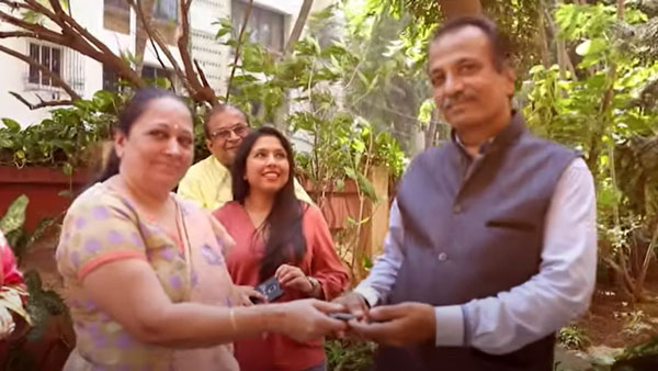 తండ్రి పుట్టిన రోజు కానుకగా తనయుడు ఇచ్చిన సర్ప్రైజ్ గిఫ్ట్!
