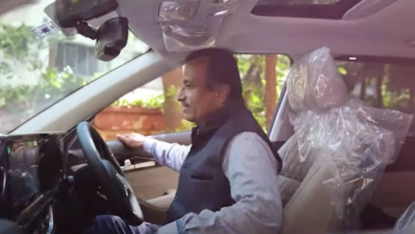 తండ్రి పుట్టిన రోజు కానుకగా తనయుడు ఇచ్చిన సర్ప్రైజ్ గిఫ్ట్!