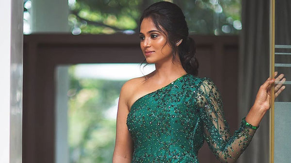 ఒకప్పుడు సిటీబస్సులో ప్రయాణించిన నటి, ఇప్పుడు లగ్జరీ కార్ కొనింది.. ఎవరో తెలుసా?