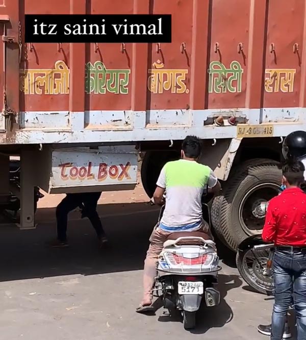 సోషల్ మీడియాలో తెగ చక్కర్లు కొడుతున్న వీడియో.. ఇంతకీ ఇందులో ఏముంది