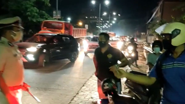 నైట్ కర్ఫ్యూ; ఒక్కరోజులో 68 వాహనాల స్వాధీనం.. ఎక్కడో తెలుసా?