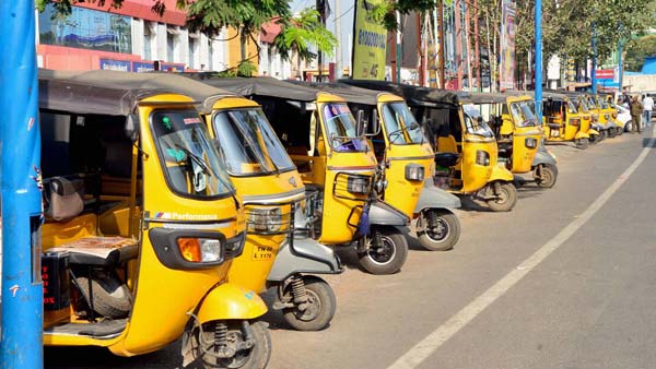 కరోనా టైమ్లో ఆటో సర్వీస్ ఫ్రీ.. కేవలం వారికీ మాత్రమే.. ఎక్కడంటే