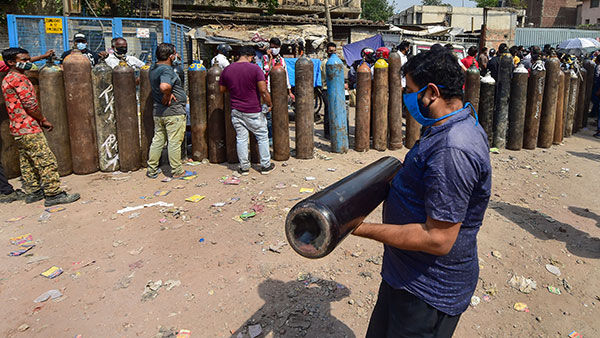 బెంగళూరులో అందుబాటులో ఉన్న ఆక్సిజన్ బస్సులు; పూర్తి వివరాలు