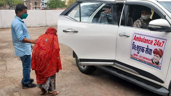 కరోనా రోగులకోసం తన టయోటా కారు విరాళంగా ఇచ్చేసిన ఎమ్మెల్యే