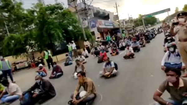 బెంగళూరులో కరోనా ఎఫెక్ట్; లాక్డౌన్లో పట్టుబడ్డ వారికి డిఫరెంట్ పనిష్మెంట్