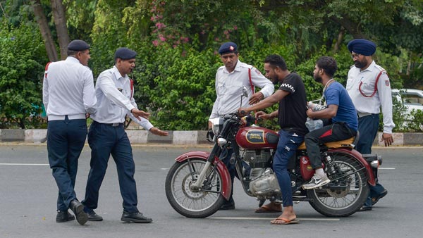బైకర్స్ తప్పకుండా ఈ రూల్స్ పాటించాలి.. లేకుంటే?