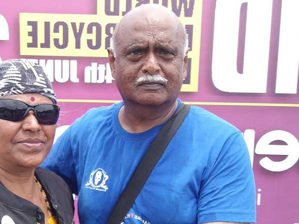 కరోనా కాటుకి బలైపోయిన బుల్లెట్ బైక్పై లాంగ్ డ్రైవ్స్ చేసే వృద్ధ జంట; వివరాలు