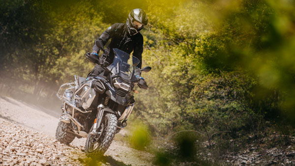 భారత్లో విడుదలైన BMW R 1250 GS & R 1250 GS అడ్వెంచర్ బైక్స్; ధర & వివరాలు
