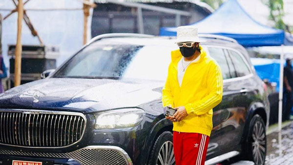 రణవీర్ సింగ్ గ్యారేజ్లో చేరిన మరో కొత్త లగ్జరీ కార్; వివరాలు