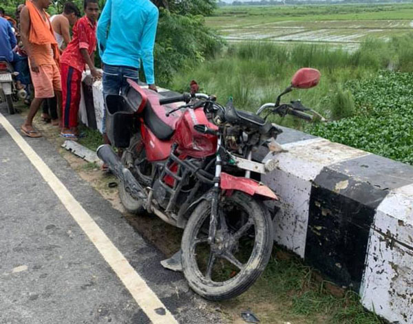 ప్రమాదంలో పల్టీలు కొట్టిన టాటా నెక్సాన్.. ప్రయాణికులు సేఫ్