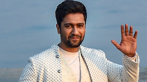 ఖరీదైన ల్యాండ్ రోవర్ రేంజ్ రోవర్ ఎస్యూవీని కొనుగోలు చేసిన స్టార్ హీరో