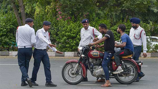 మీ వెహికల్స్ సౌండ్ పొల్యూషన్ చేస్తున్నాయా.. అయితే టేక్కేర్.. లేకుంటే