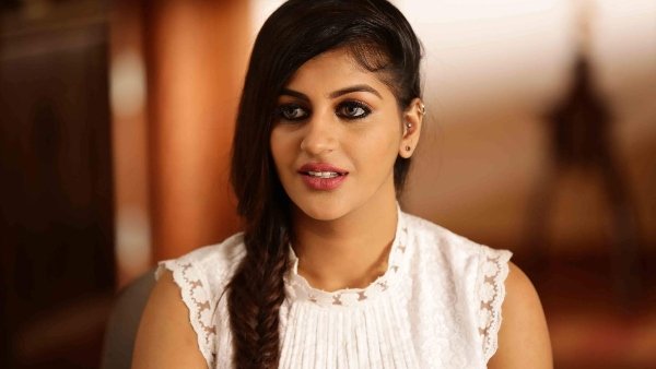 కారు ప్రమాదంలో తీవ్రంగా గాయపడిన నటి యాషిక ఆనంద్ కారు ప్రమాదంలో తీవ్రంగా గాయపడిన నటి యాషిక ఆనంద్
