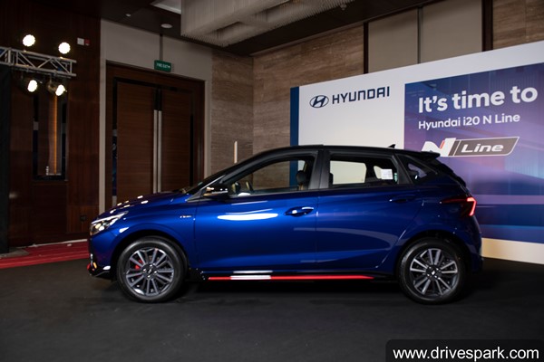 కొత్త Hyundai i20 N-Line మరియు స్టాండర్డ్ i20 మోడళ్ల మధ్య తేడా ఏంటి?