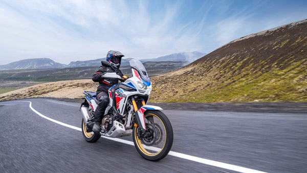 కొత్త 2022 Honda Africa Twin అడ్వెంచర్ మోటార్సైకిళ్ల ఆవిష్కరణ
