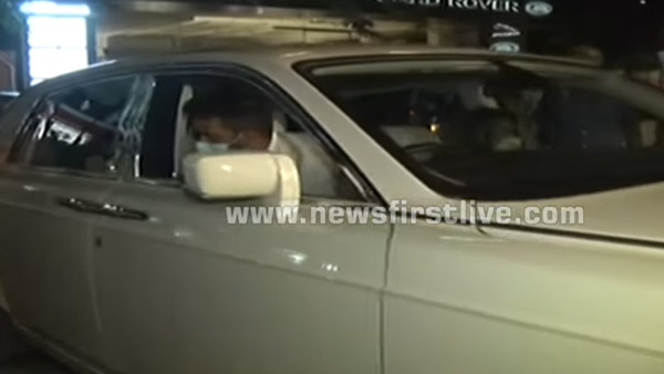 బ్రేకింగ్ న్యూస్; బెంగళూరు ఆర్టిఓ అధికారులు స్వాధీనం చేసుకున్న Amitabh Bachchan కి చెందిన Rolls Royce