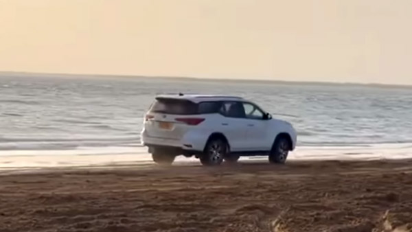 బీచ్లో బోల్తాపడ్డ Toyota Fortuner; వీడియో వైరల్