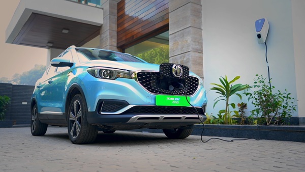 MG ZS EV కోసం 700 యూనిట్ల బుకింగ్స్.. ఇదే నెలవారీ అత్యధికం..