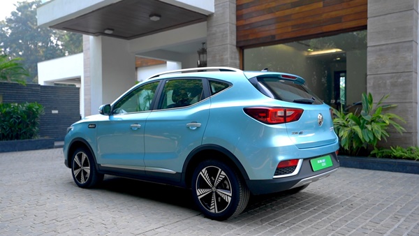 MG ZS EV కోసం 700 యూనిట్ల బుకింగ్స్.. ఇదే నెలవారీ అత్యధికం..