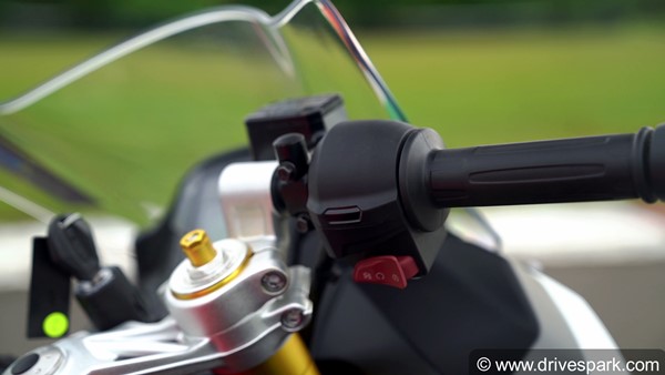 బైక్ రేసింగ్లో రారాజు.. '2021 Apache RR310' రివ్యూ; పర్ఫామెన్స్ అదుర్స్