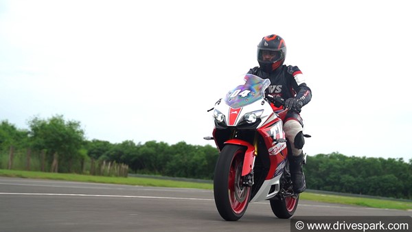 బైక్ రేసింగ్లో రారాజు.. '2021 Apache RR310' రివ్యూ; పర్ఫామెన్స్ అదుర్స్