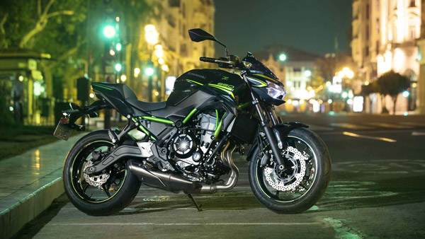 Kawasaki అడ్వెంచర్ ఆఫ్-రోడ్ బైక్స్ KX250 మరియు KX450 విడుదల