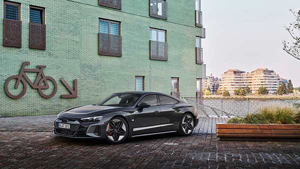 భారత్లో విడుదలైన Audi e-Tron GT మరియు RS e-Tron GT; ధర & వివరాలు