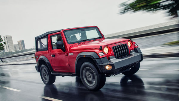 Force Gurkha వర్సెస్ Mahindra Thar: రెండింటిలో ఏది మేలంటారు?