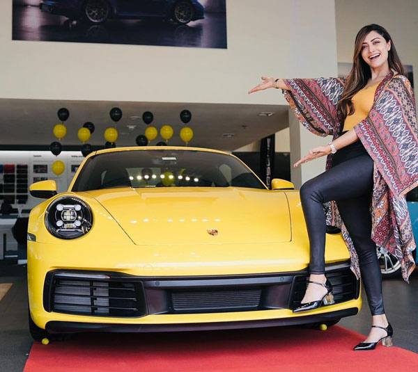 ఖరీదైన లగ్జరీ కారు కొన్న యమదొంగ బ్యూటీ.. దీని ధర అక్షరాలా..