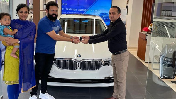 కన్నడ డైరెక్టర్ సంతోష్ ఆనందరామ్ కొనుగోలు చేసిన లగ్జరీ కార్; వివరాలు