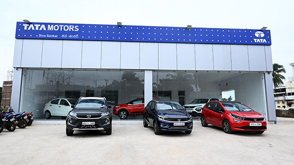 Tata Motors కొత్త రికార్డ్; ఒకే రోజు 70 షోరూమ్ల ప్రారంభం