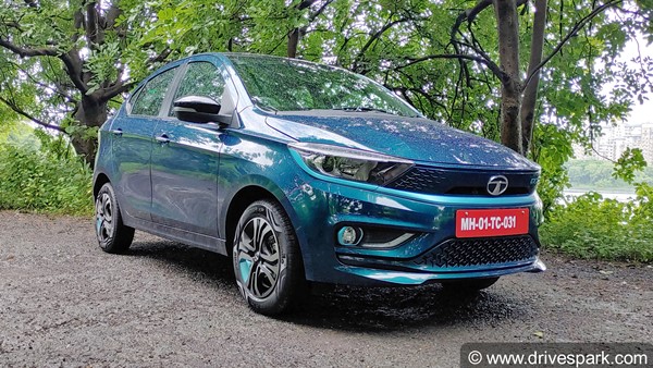 సూపర్ ఫెర్ఫామెన్స్ అందించే కొత్త Tata Tigor EV రివ్యూ వీడియో సూపర్ ఫెర్ఫామెన్స్ అందించే కొత్త Tata Tigor EV రివ్యూ వీడియో