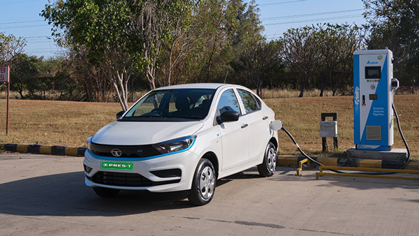 మార్కెట్లో Tata XPRES-T EV ఎలక్ట్రిక్ కారు విడుదల.. కానీ ఇది వారికి మాత్రమే..