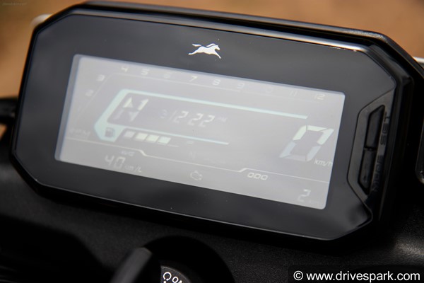 TVS Raider 125 వర్సెస్ Bajaj Pulsar NS 125 : కంపారిజన్