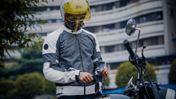 Royal Enfield రైడింగ్ జాకెట్ కొనాలంటే.. ఇలా చేయండి