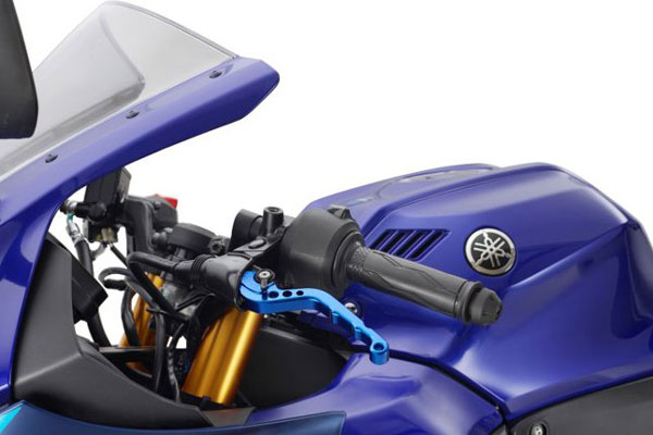 కొత్త 2021 Yamaha R15 స్పోర్ట్స్ బైక్స్ కోసం అఫీషియల్ యాక్ససరీస్; ప్రారంభ ధర రూ.190