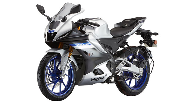 Yamaha R15M వర్సెస్ Yamaha R15 V4.0: ఈ రెండింటిలో తేడాలు ఏంటి?