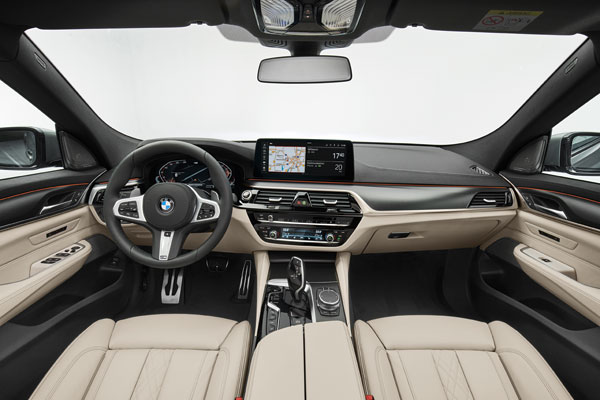 BMW 6-Series GT కారును కొనుగోలు చేసిన క్రికెటర్ పృథ్వీ షా