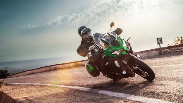 కొత్త 2022 Kawasaki Versys 1000 బైక్ ఆవిష్కరణ; రెండు కొత్త వేరియంట్లు..
