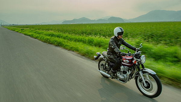 మరిన్ని లేటెస్ట్ అప్డేట్స్తో రానున్న 2022 Kawasaki W800
