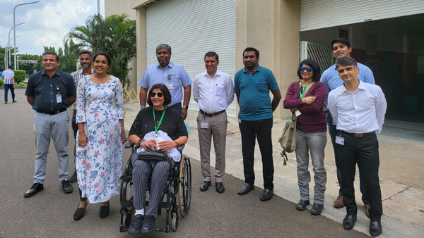 Mahindra XUV700 ఇప్పుడు స్పెషల్ సీటుతో.. ఇది వారికి మాత్రమే