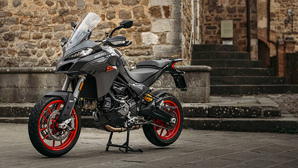 లేటెస్ట్ ఫీచర్స్తో ఆవిష్కరించబడిన కొత్త Ducati Multistrada V2 బైక్; భారత్కు రానుందా..!!