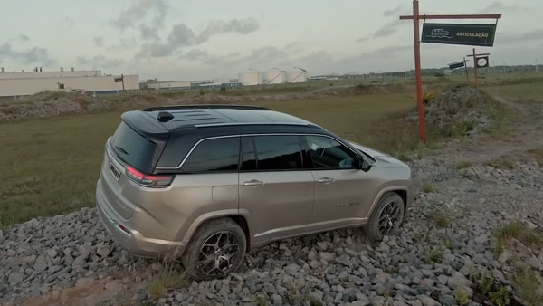 ఏప్రిల్ 2022 నాటికి భారత్లో విడుదల కానున్న Jeep Meridian 7-సీటర్ ఎస్యూవీ