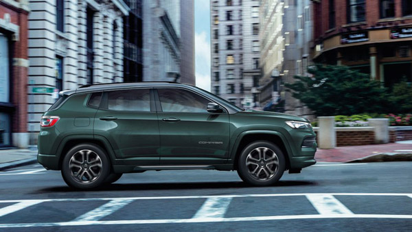 భారీగా పెరిగిన Jeep Compass ధర: పండుగ సీజన్లో కస్టమర్లకు షాక్..!